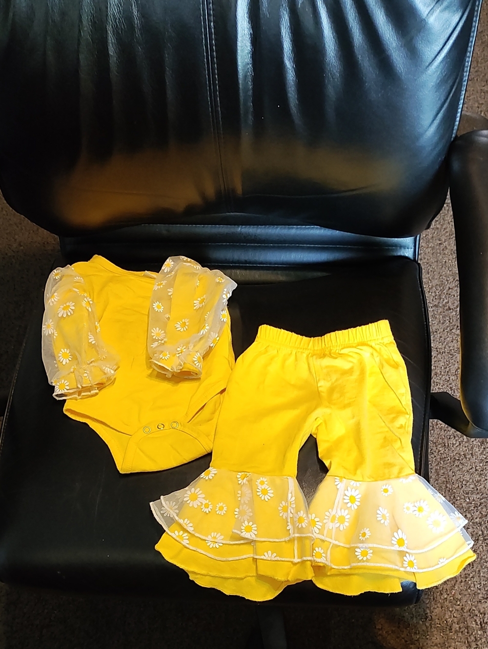 Kids Yellow & White Floral Ruffle Pants Set